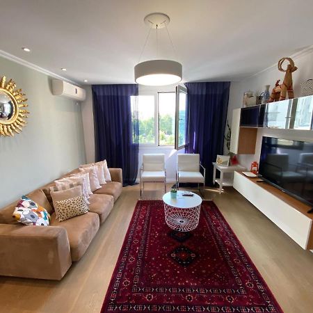 Cozy & Stylish Apartment Тирана Экстерьер фото