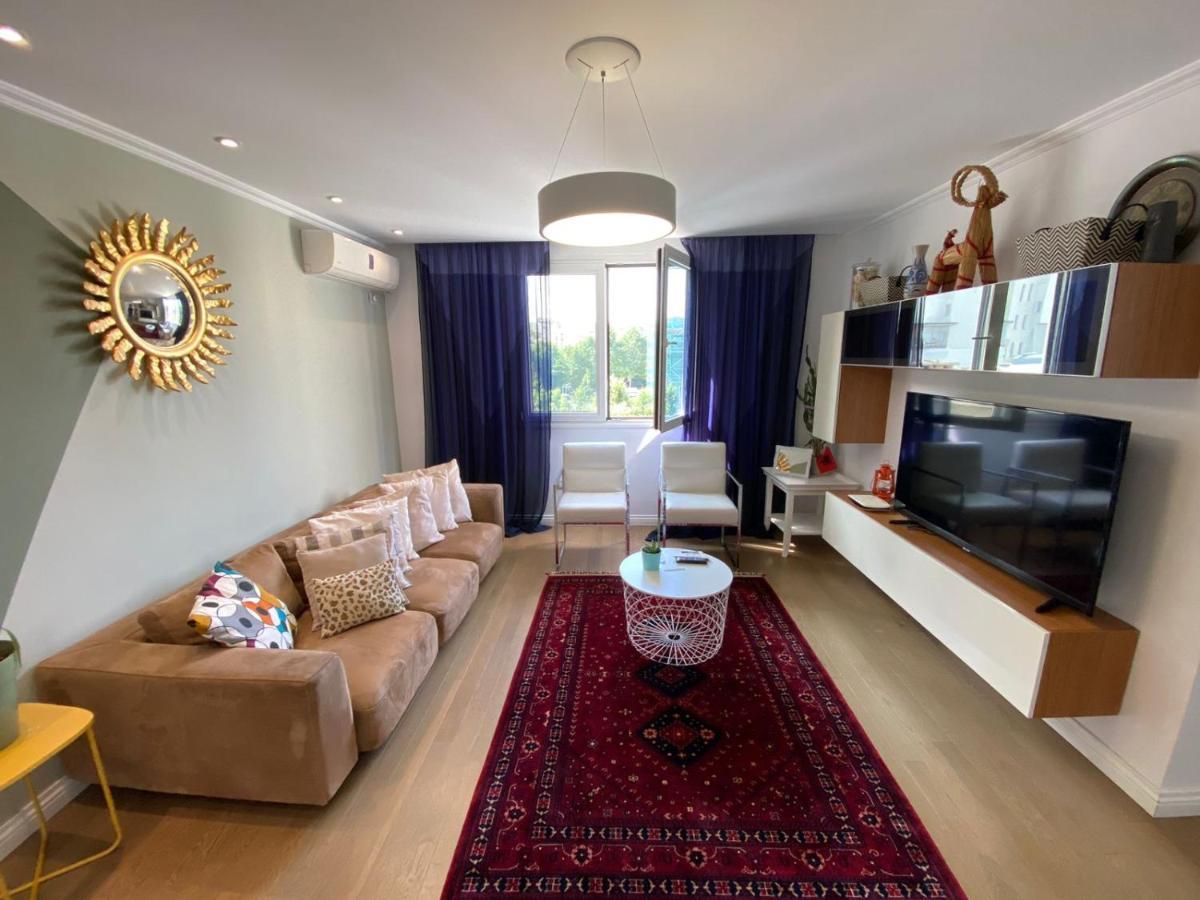 Cozy & Stylish Apartment Тирана Экстерьер фото